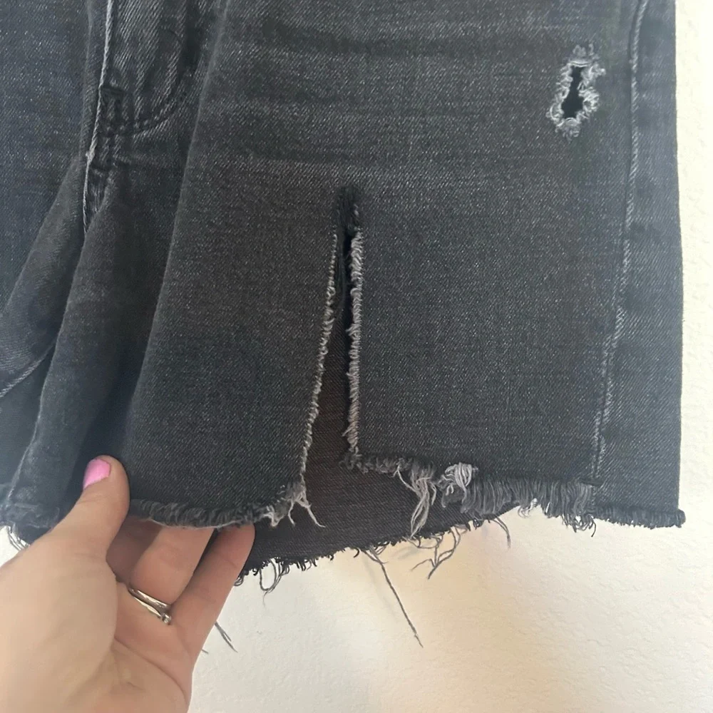 Just Black Denim Made In The USA Large distressed Raw Hew Shorts